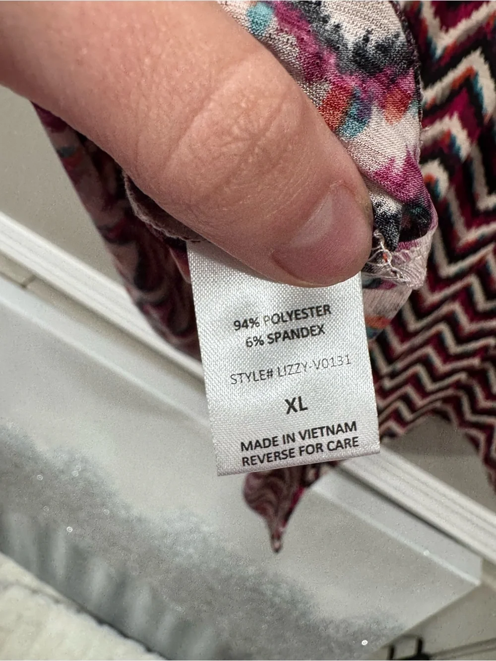 NWT Dear Scarlett Magenta and Black Chevron Blouse - Picture 6 of 6